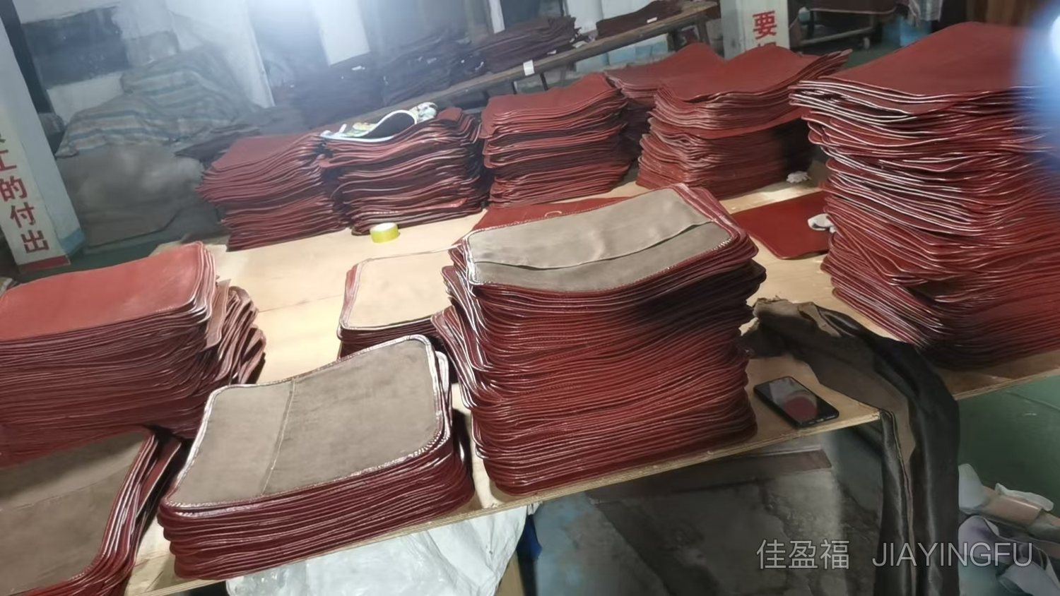 Cushion stack · 抱枕堆叠 Cushion stack · 抱枕堆叠